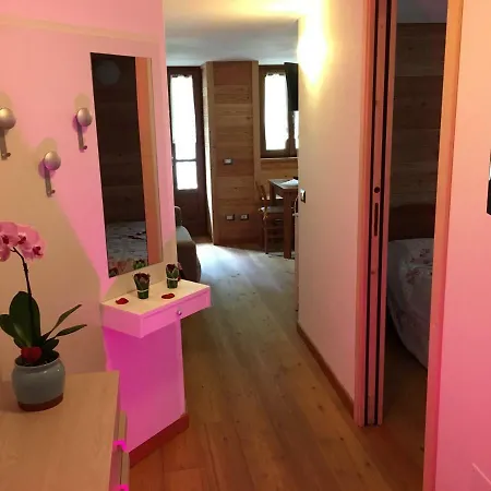 Condominio Delle Alpi Апартаменты *